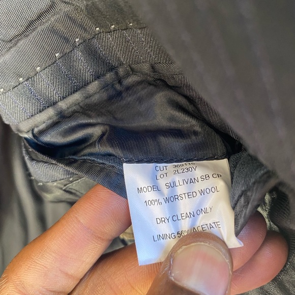 NW John Varvatos πΊπΈ π― Worsted Wool Suit, Sz 38R/31x32 - Picture 7 of 17